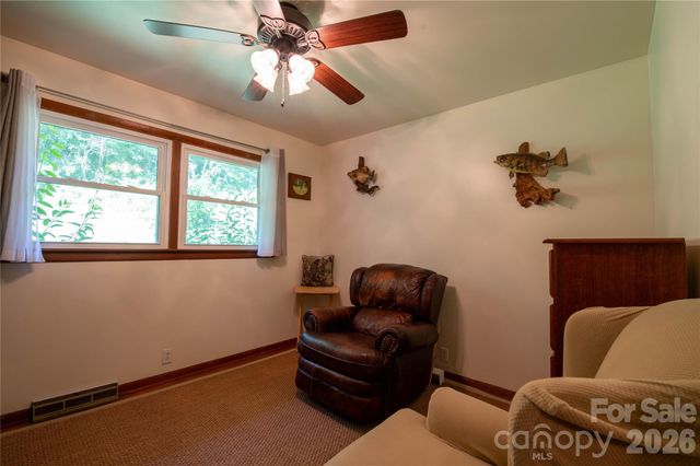 40 Double Island Road, Burnsville, NC 28714