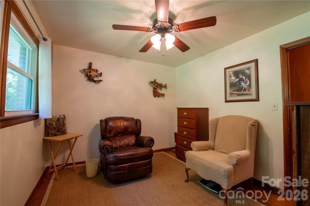 40 Double Island Road, Burnsville, NC 28714
