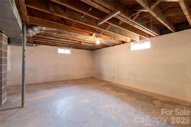 40 Double Island Road, Burnsville, NC 28714