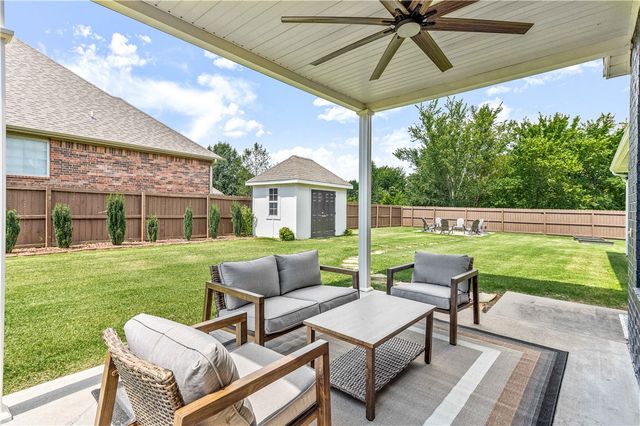 1301 NE Buckingham Boulevard, Bentonville, AR 72712