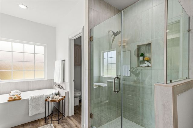 1301 NE Buckingham Boulevard, Bentonville, AR 72712