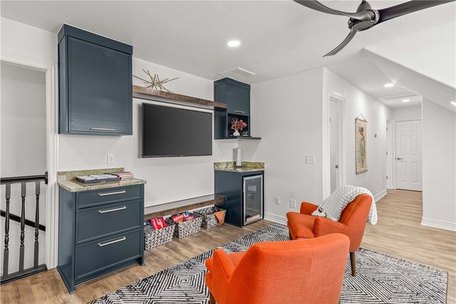 1301 NE Buckingham Boulevard, Bentonville, AR 72712