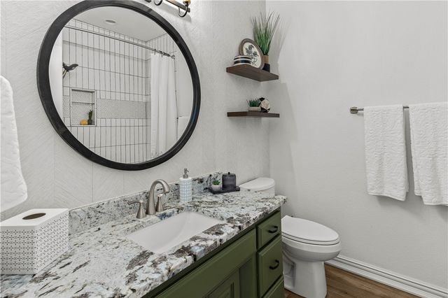 1301 NE Buckingham Boulevard, Bentonville, AR 72712