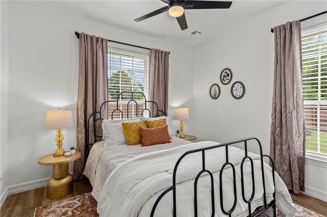 1301 NE Buckingham Boulevard, Bentonville, AR 72712