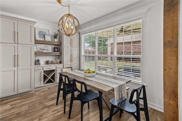 1301 NE Buckingham Boulevard, Bentonville, AR 72712