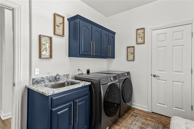 1301 NE Buckingham Boulevard, Bentonville, AR 72712