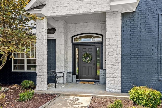 1301 NE Buckingham Boulevard, Bentonville, AR 72712