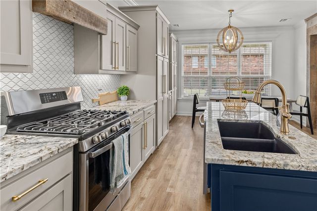 1301 NE Buckingham Boulevard, Bentonville, AR 72712