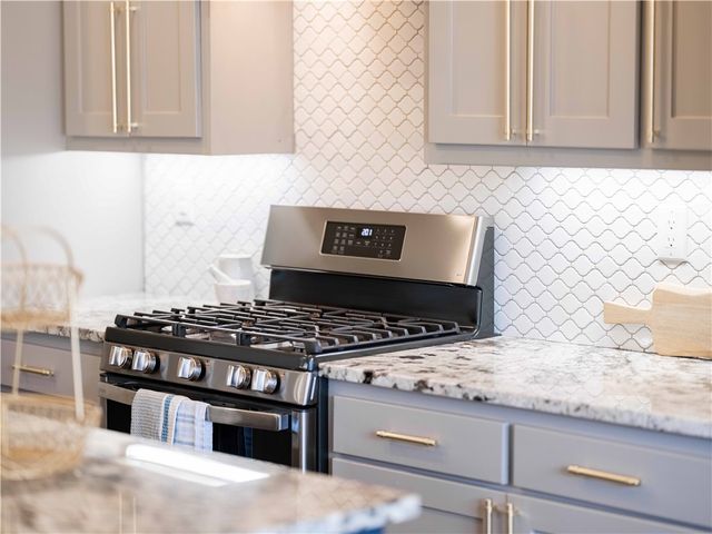 1301 NE Buckingham Boulevard, Bentonville, AR 72712