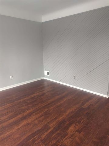 5136 Cornell Street, Dearborn Heights, MI 48125