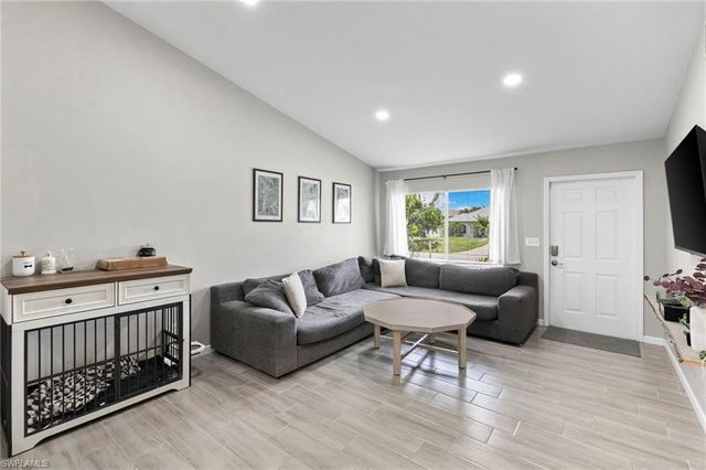 8264-8268 Matanzas RD, Fort Myers, FL 33967