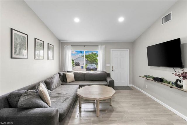 8264-8268 Matanzas RD, Fort Myers, FL 33967