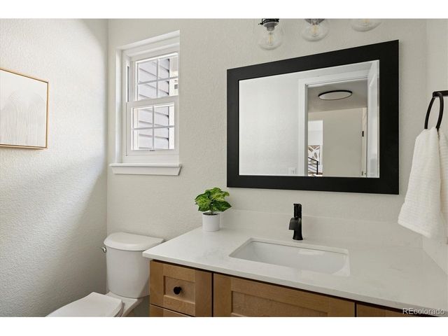 10471 Hoyt Way, Broomfield, CO 80021