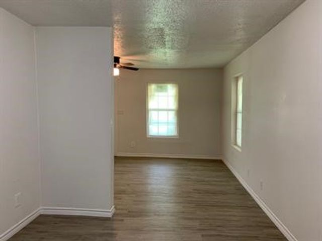 1916 Liberty Street, Bonham, TX 75418