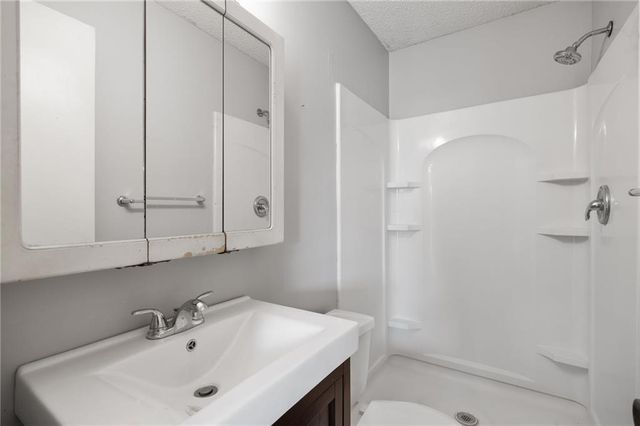 1200-1202 E 25th Terrace, Lawrence, KS 66046