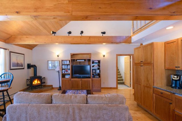 306 Hedgehog Hill Road N, Mount Holly, VT 05758