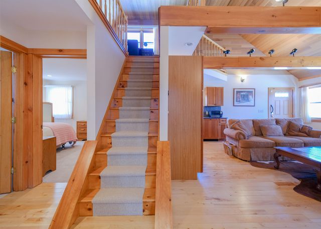 306 Hedgehog Hill Road N, Mount Holly, VT 05758