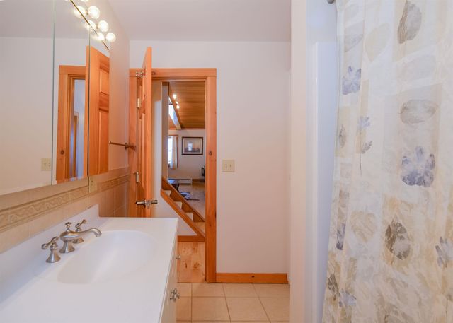 306 Hedgehog Hill Road N, Mount Holly, VT 05758