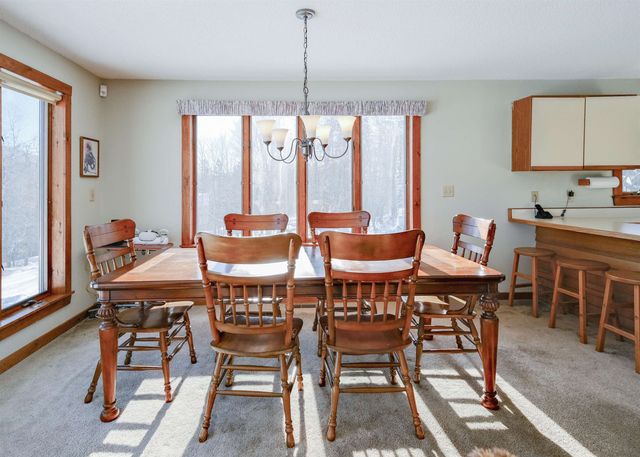 306 Hedgehog Hill Road N, Mount Holly, VT 05758