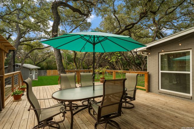 207 Zornia Dr., Castle Hills, TX 78213