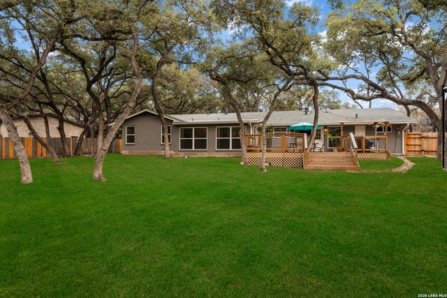 207 Zornia Dr., Castle Hills, TX 78213