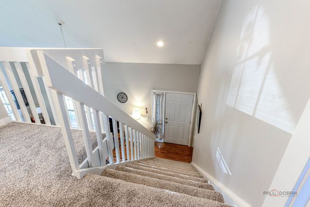 1230 N Knollwood Drive, Palatine, IL 60067