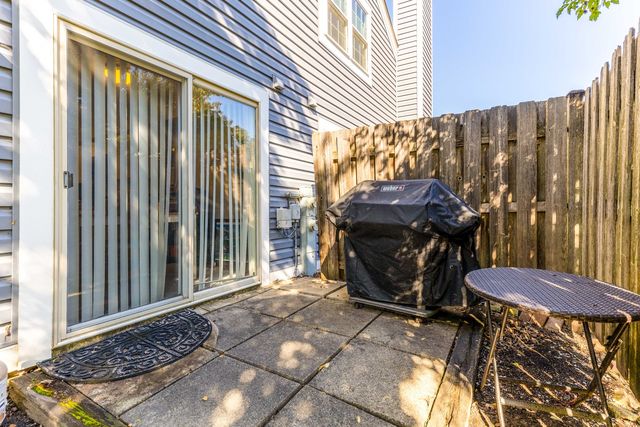 1230 N Knollwood Drive, Palatine, IL 60067