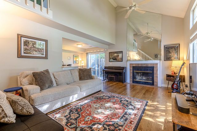 1230 N Knollwood Drive, Palatine, IL 60067