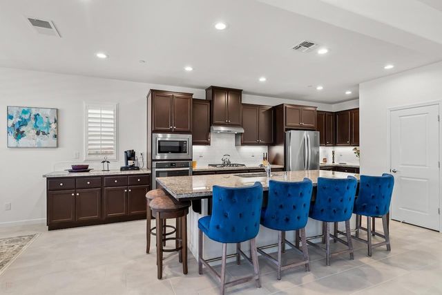 2413 Augusta Ave, Tracy, CA 95377