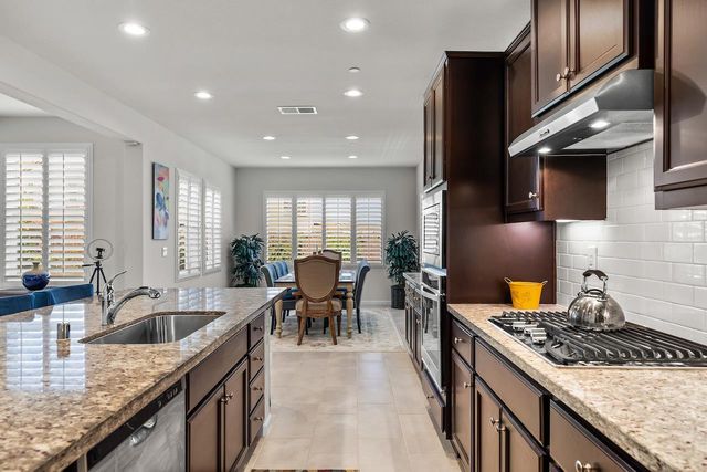 2413 Augusta Ave, Tracy, CA 95377