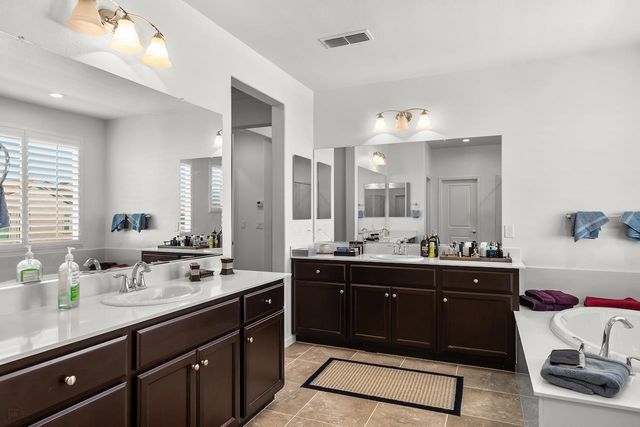 2413 Augusta Ave, Tracy, CA 95377