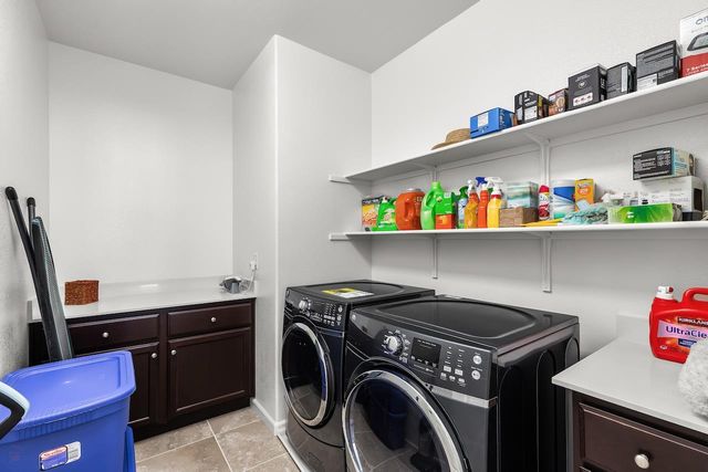 2413 Augusta Ave, Tracy, CA 95377