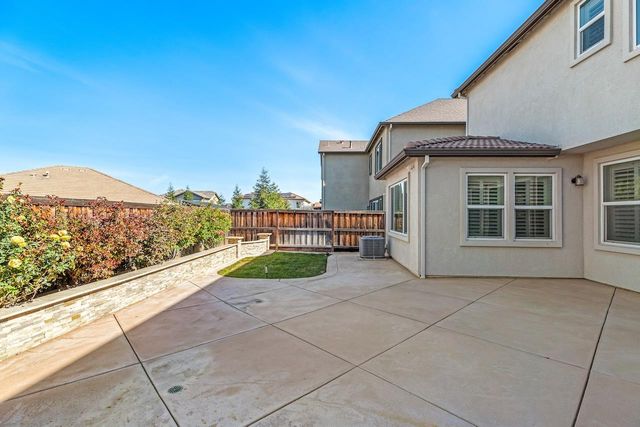 2413 Augusta Ave, Tracy, CA 95377