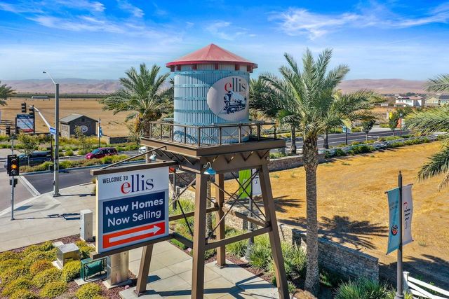 2413 Augusta Ave, Tracy, CA 95377