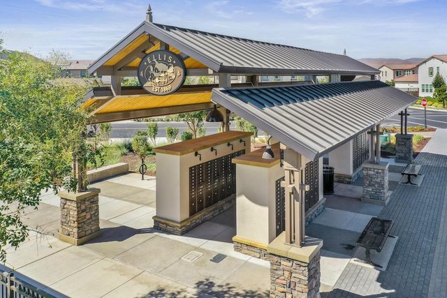 2413 Augusta Ave, Tracy, CA 95377