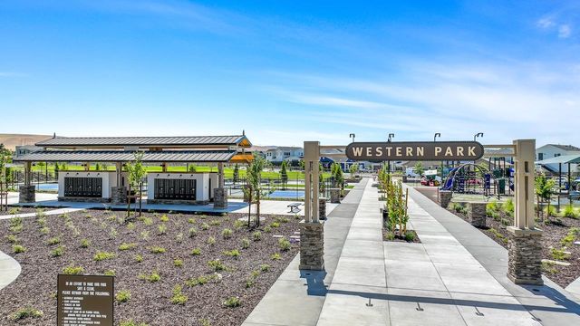 2413 Augusta Ave, Tracy, CA 95377