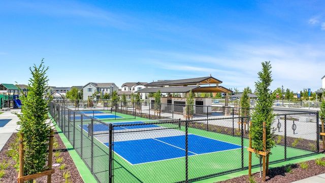 2413 Augusta Ave, Tracy, CA 95377