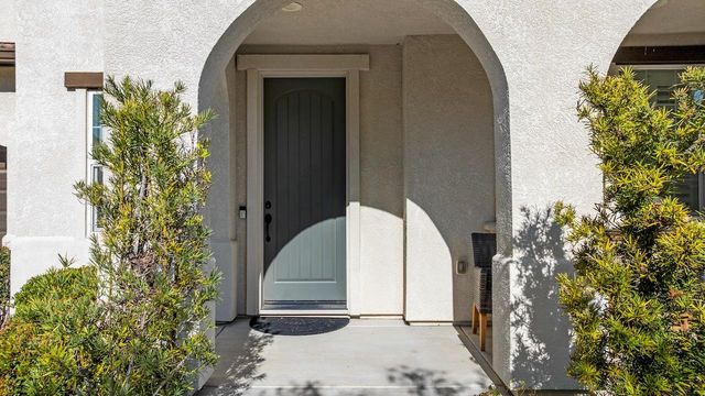 2413 Augusta Ave, Tracy, CA 95377