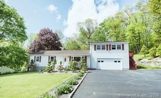 51 Plum Tree Lane, Trumbull, CT 06611