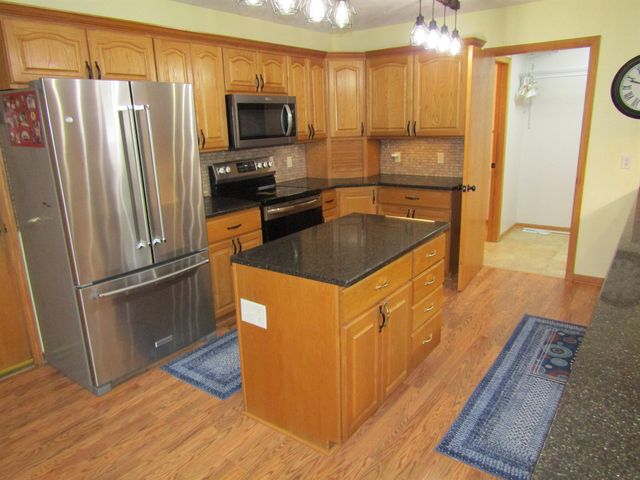 2133 Pheasant Ln., Salina, KS 67401