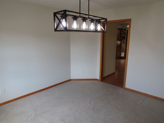 2133 Pheasant Ln., Salina, KS 67401