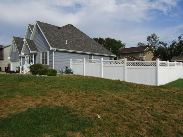 2133 Pheasant Ln., Salina, KS 67401