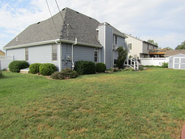 2133 Pheasant Ln., Salina, KS 67401