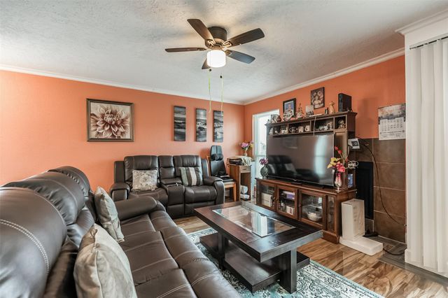 3919 Fairmont Parkway 184, Pasadena, TX 77504