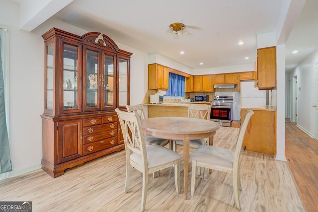 2194 Klondike Road SW, Conyers, GA 30094