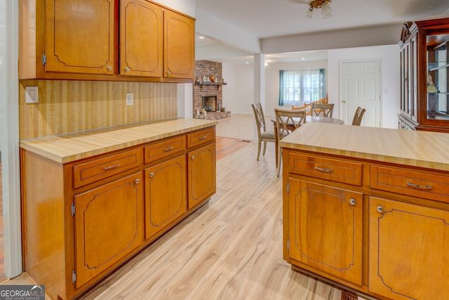 2194 Klondike Road SW, Conyers, GA 30094