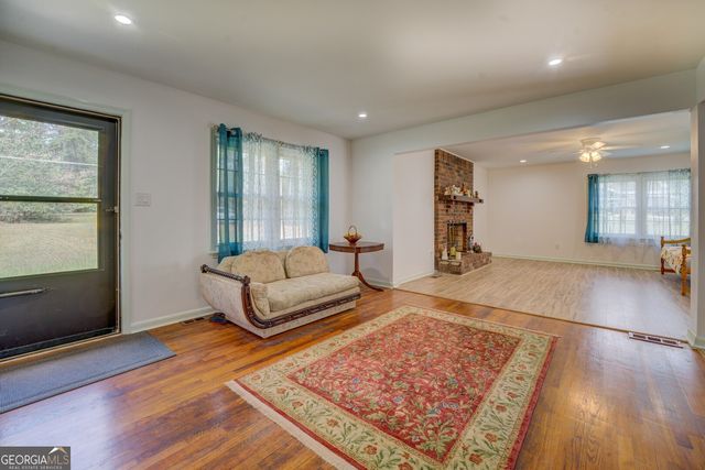 2194 Klondike Road SW, Conyers, GA 30094