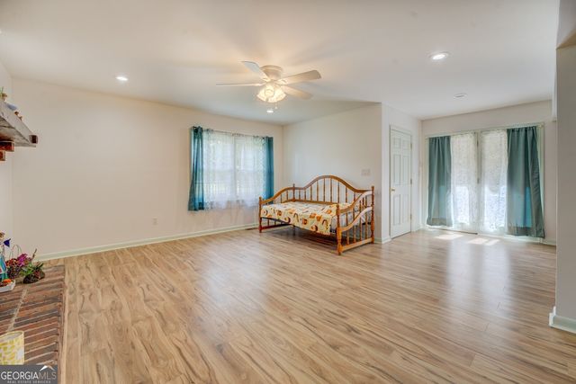 2194 Klondike Road SW, Conyers, GA 30094