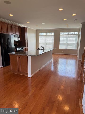 89 HUNTING CREEK LN, Stafford, VA 22556