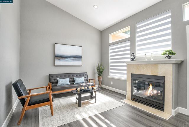 204 Chaps Ct, Oakley, CA 94561